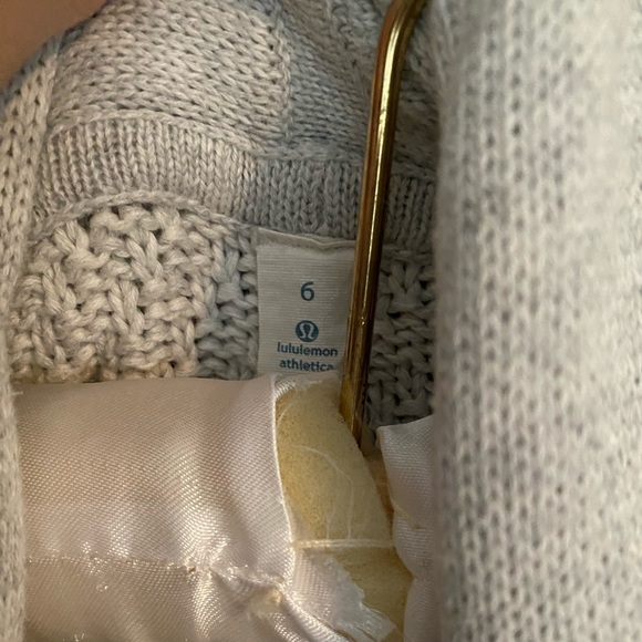 SOLD.  Lululemon “Post Practice Cardigan” Silverspoon/White. - Picture 5 of 5